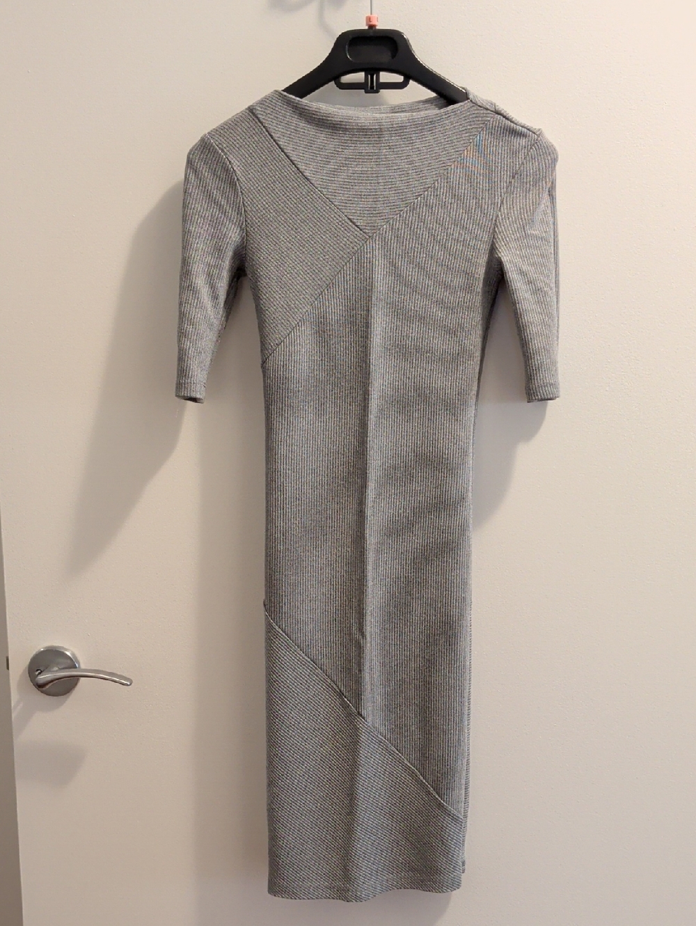 H&M Gray Ribbed Knit Midi Dress - Elegant Everyday
